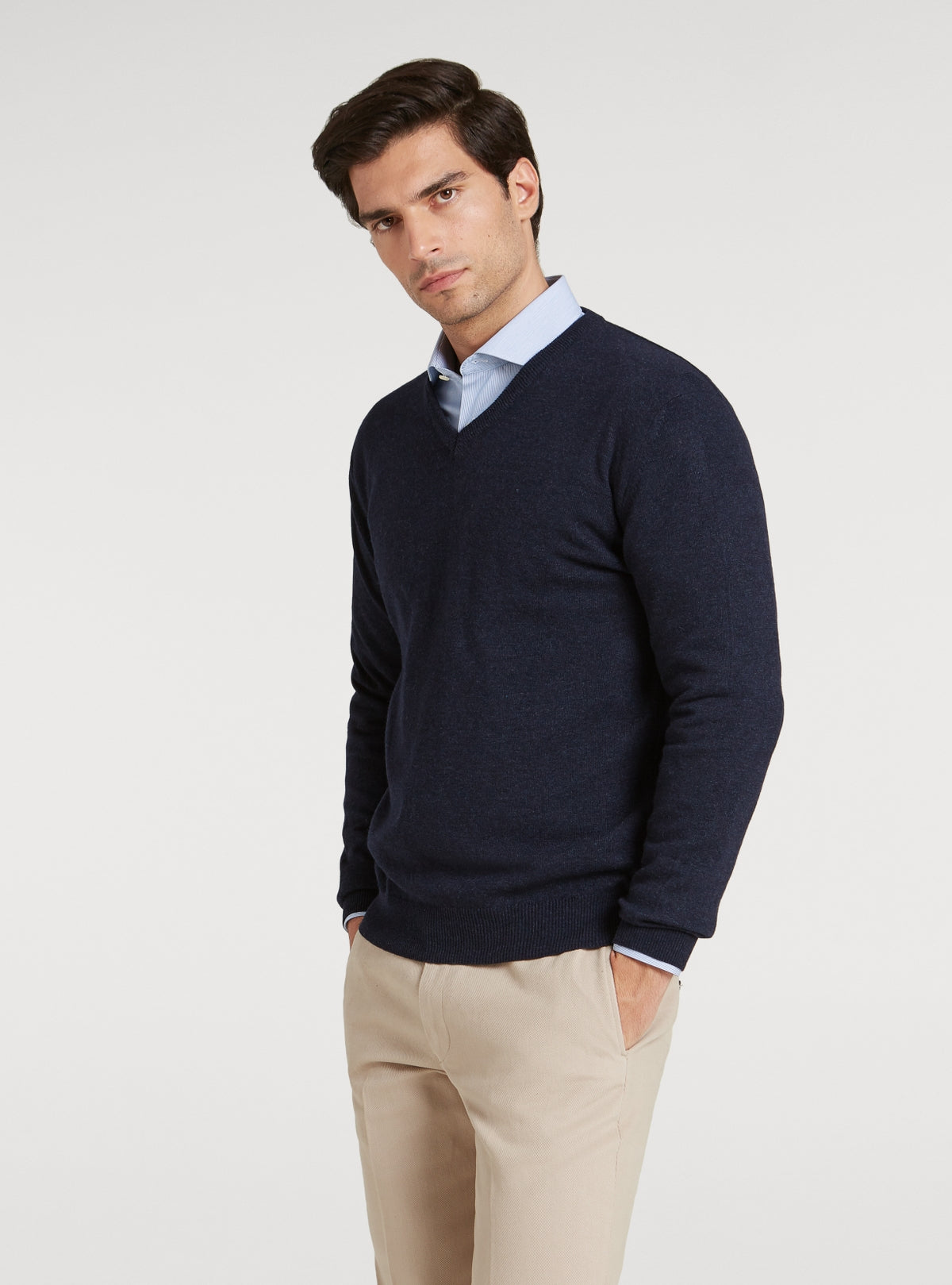 Maglia scollo a V in lana e cashmere.-0