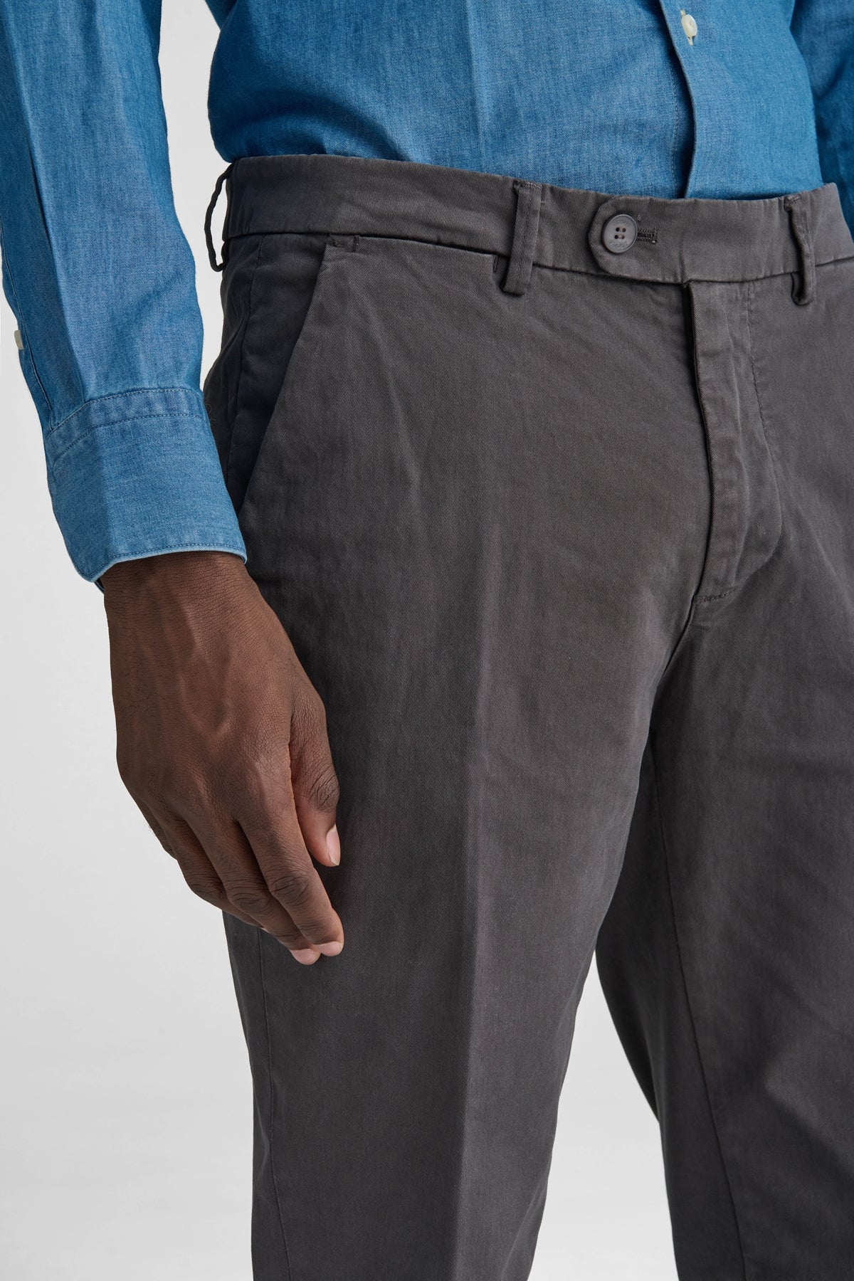 Pantaloni chino in cotone twill-2