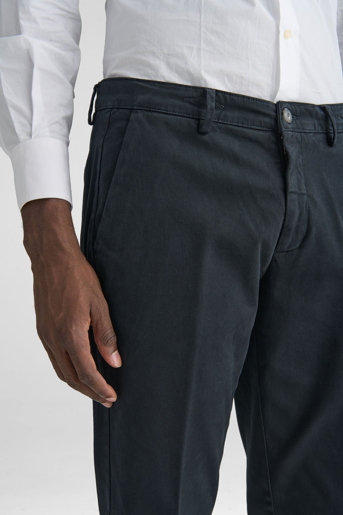 Pantaloni Chino in cotone a trama elasticizzato-2