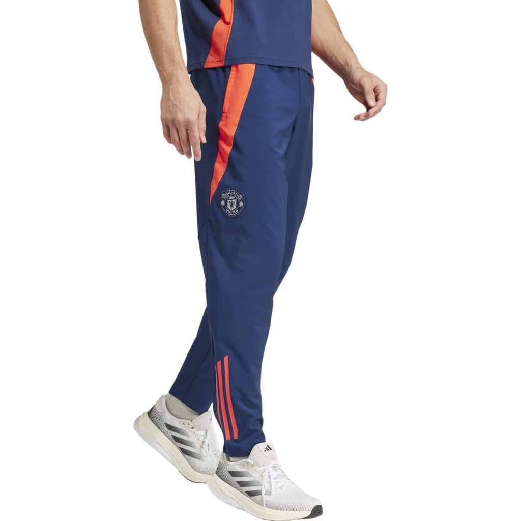 Manchester United presentation Soccer tracksuit 2024/25 - Adidas-3
