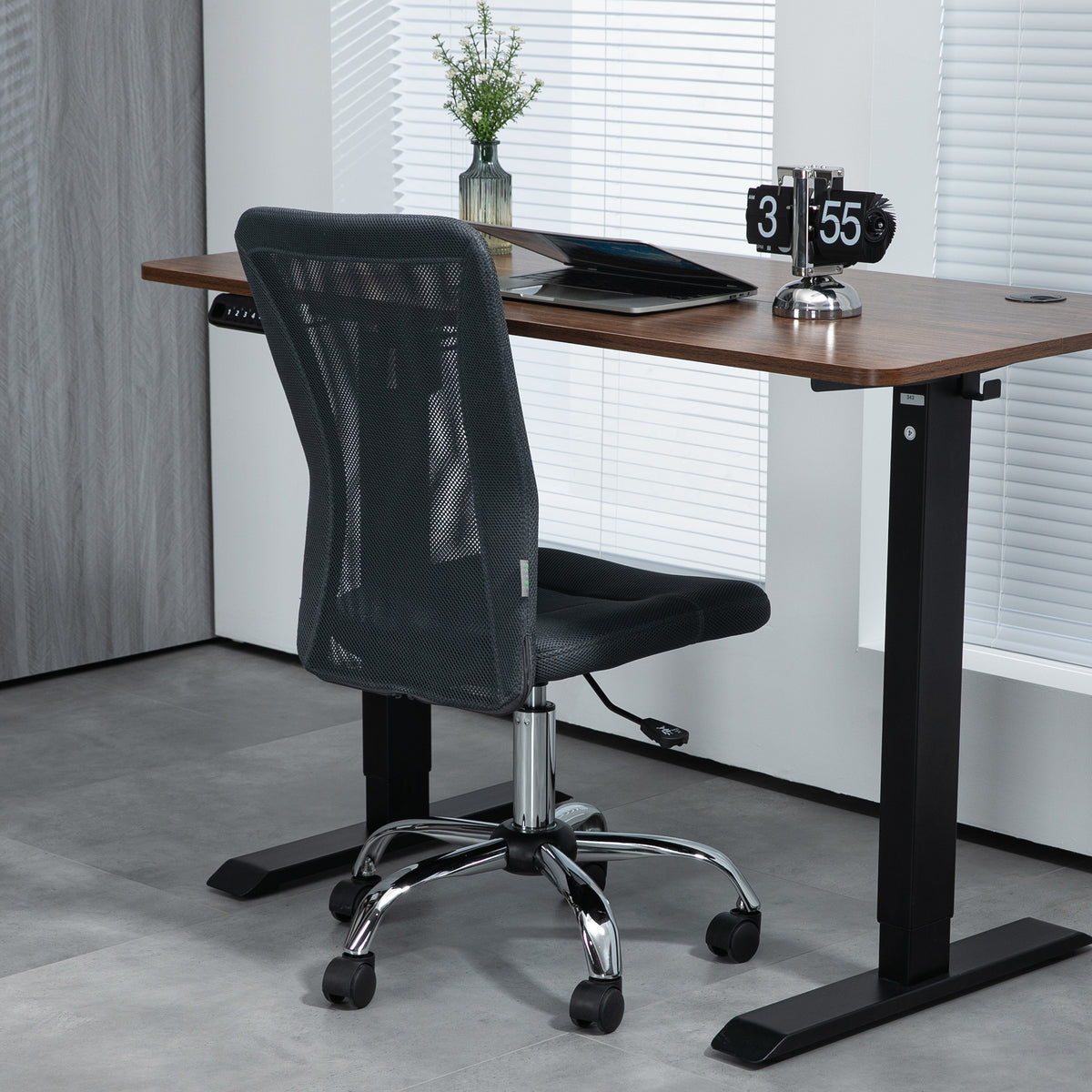 Chaise de bureau ergonomique hauteur réglable piètement chromé pivotant 360° revêtement maille gris foncé-5