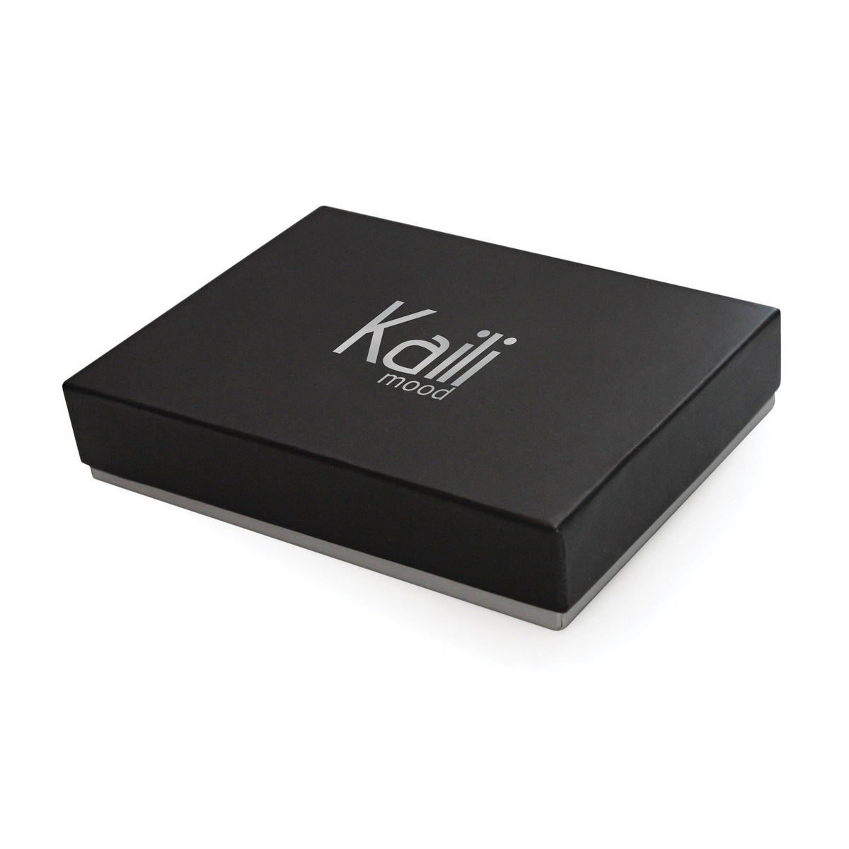 K10854AB | Portachiavi in Saffiano Vera Pelle. Colore Nero. Anello per chiavi Nickel Lucido. Dimensioni totali: cm 5,5 x 9,5 x 0,5. Confezione: Gift Box rigido fondo/coperchio-4