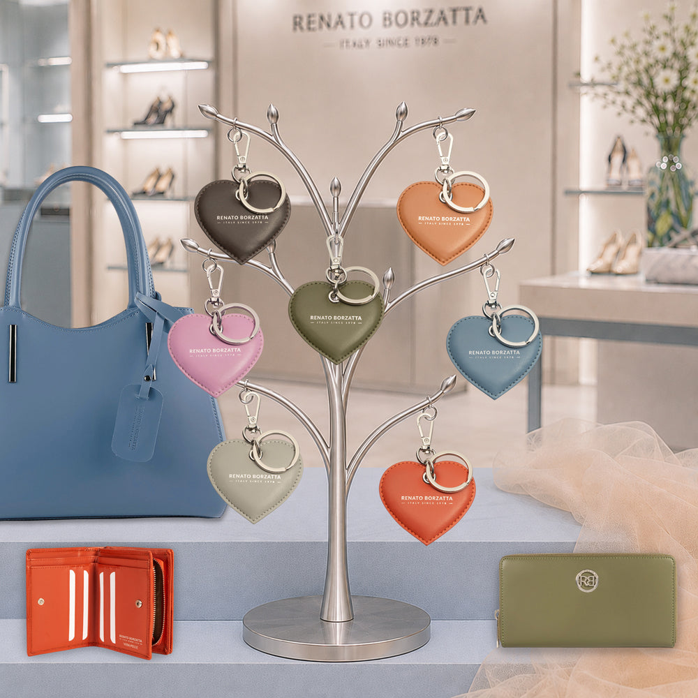 RB1082SE | Portachiavi Heart Charm Made in Italy in in Vera Pelle Liscia Opaca. Colore Verde-2