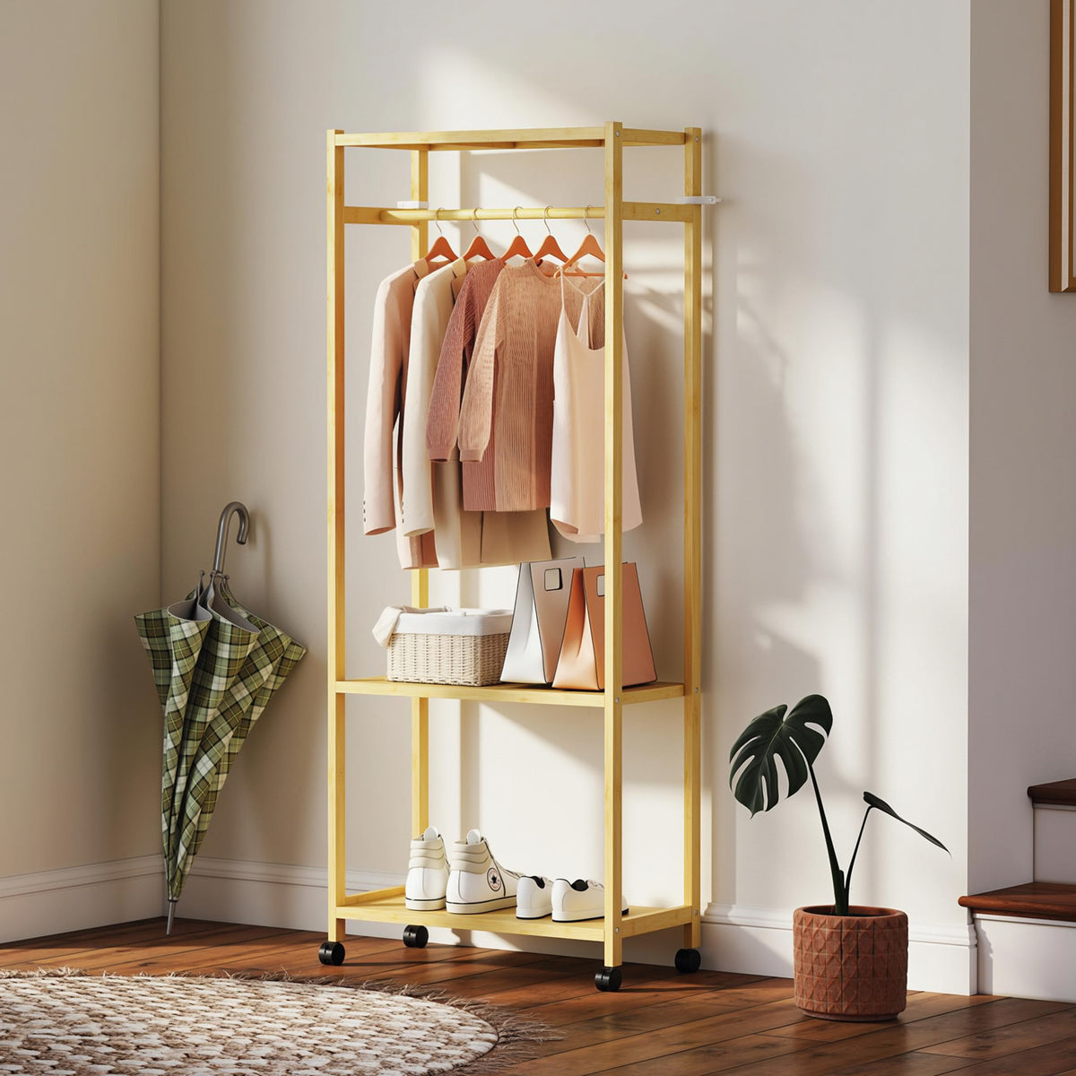 Portant à vêtements à roulettes, porte-manteau en bambou avec 2 étagères et tringle suspendue, 70x35x175cm, bois naturel-9