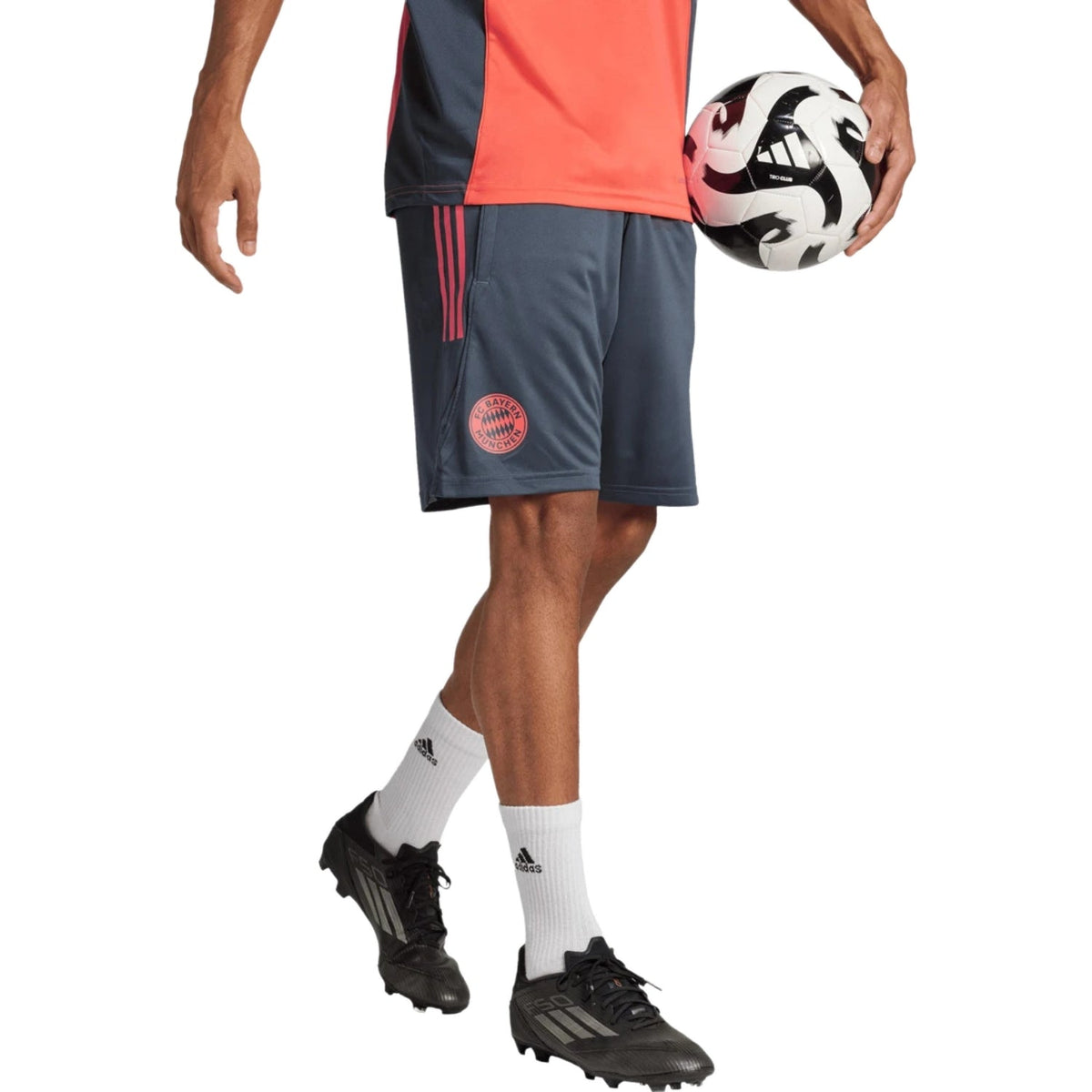 Bayern Munich training short-sleeves Soccer set 2025/26 - Adidas-1