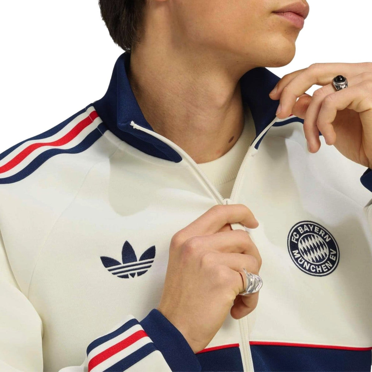 Bayern Munich Originals casual presentation tracksuit 2026/27 - Adidas-1