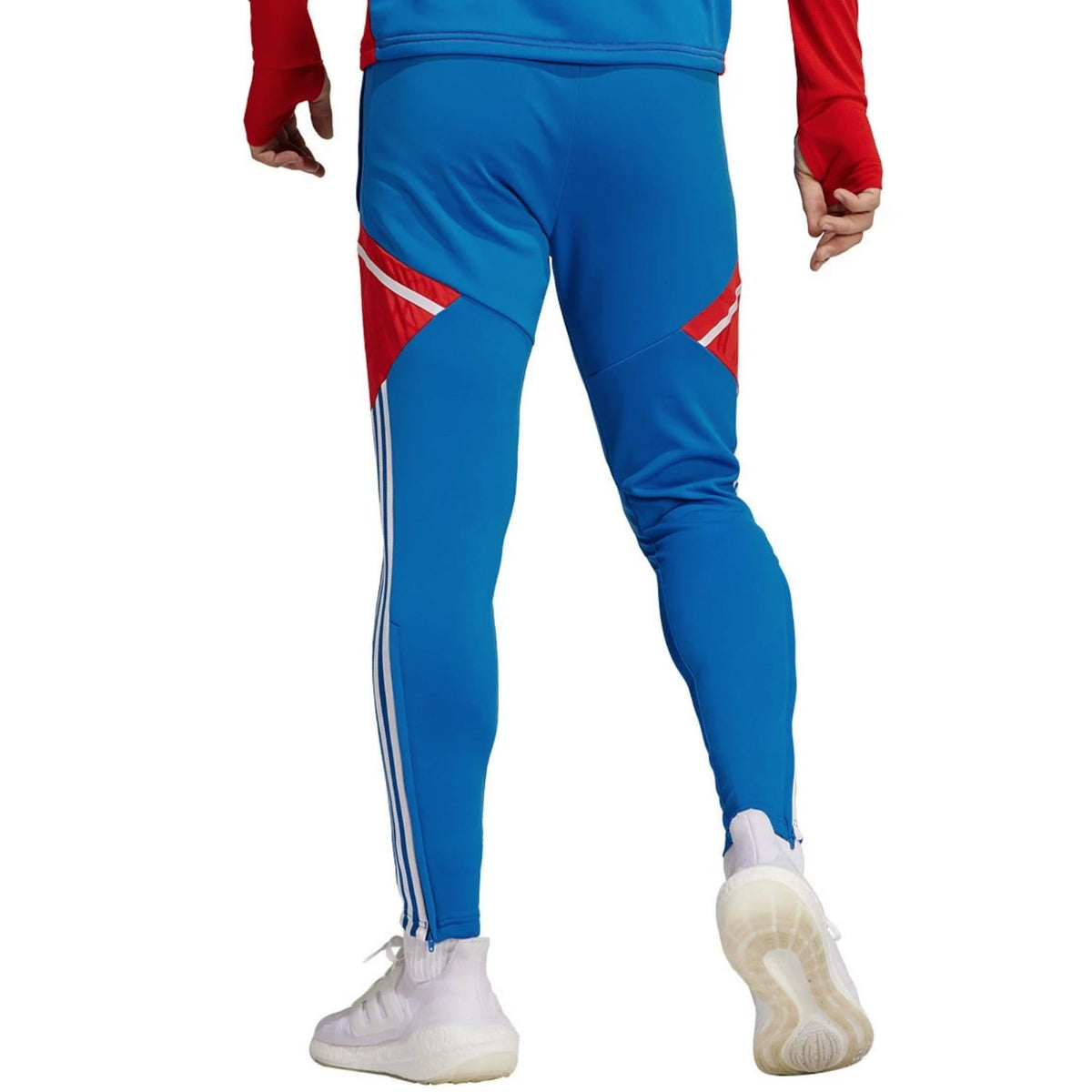 Bayern Munich pre-match presentation Soccer tracksuit 2023 - Adidas-4