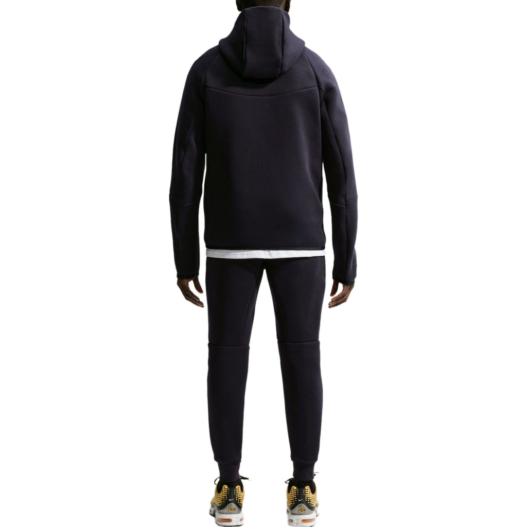 Chelsea black Tech Fleece presentation tracksuit 2026/27 - Nike-4