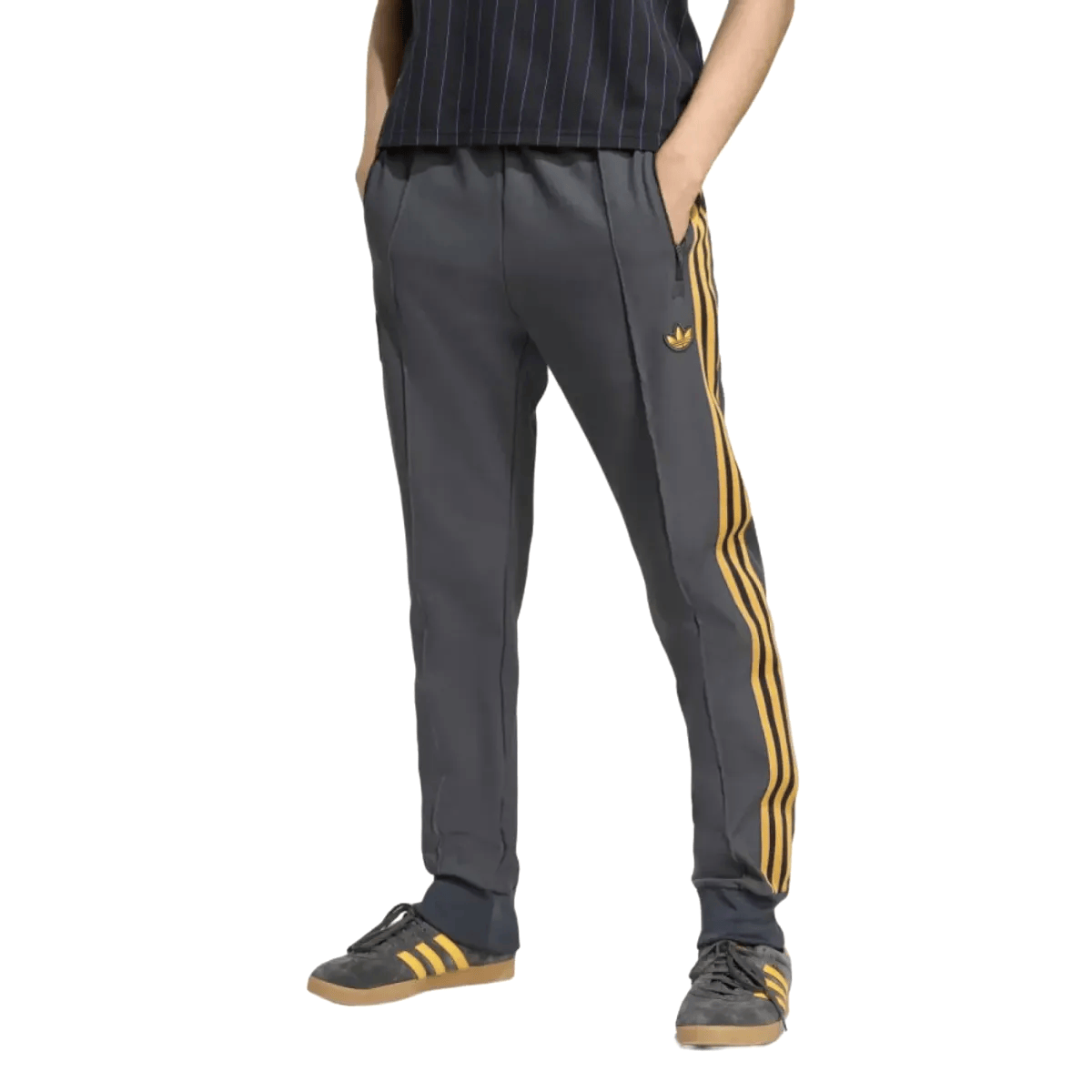 Manchester United Originals casual presentation sweat tracksuit 2025/26 - Adidas-4
