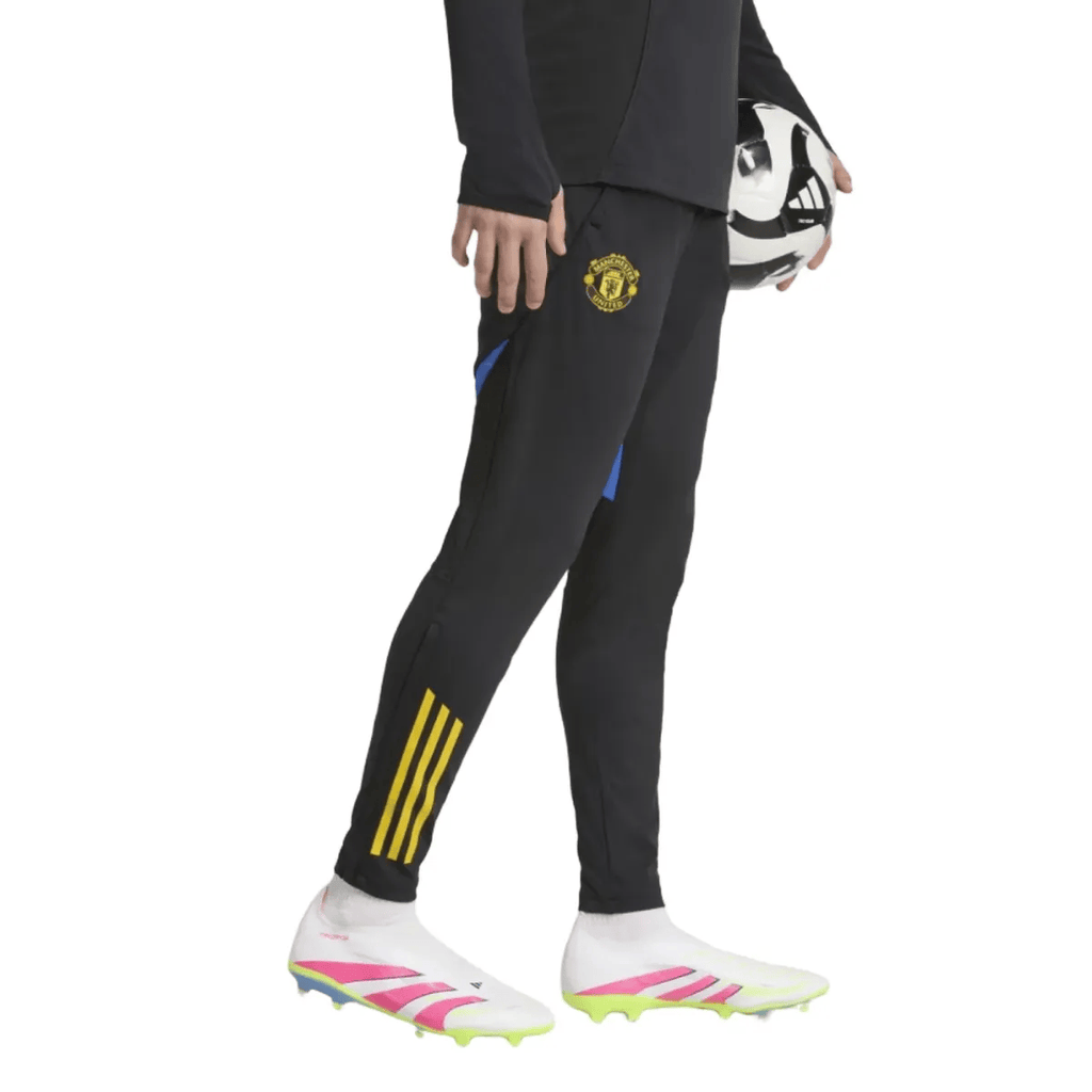 Manchester United UCL winter technical tracksuit 2025/26 - Adidas-3