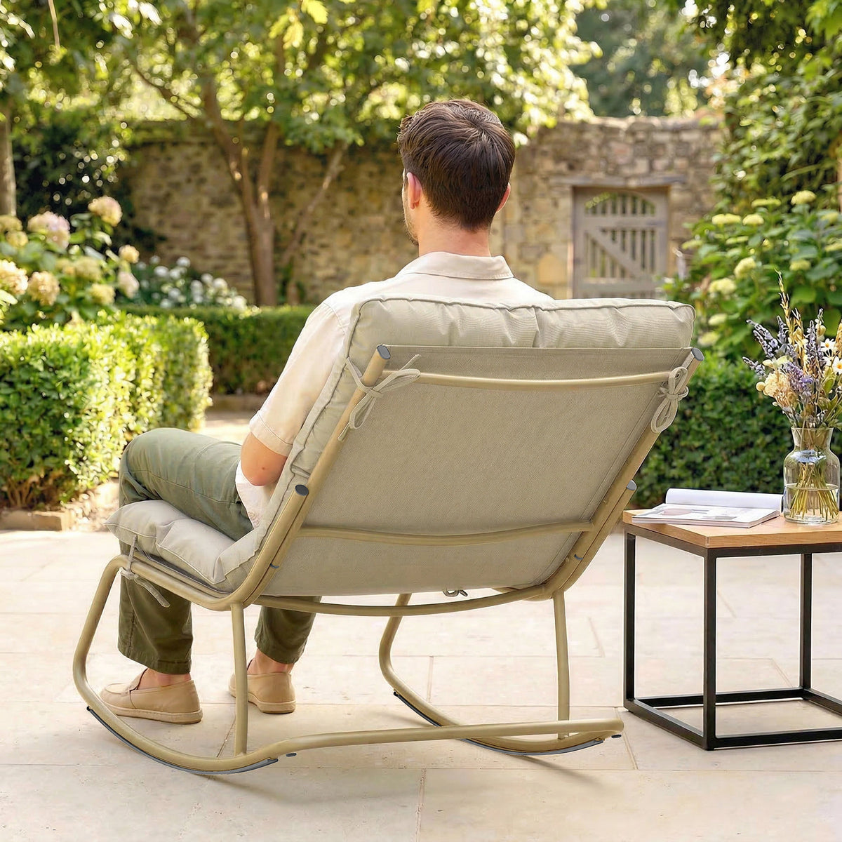 Fauteuil à Bascule Extérieur Coussin Moelleux 125cm Large 64cm en Acier et Textilène Beige et Doré-8