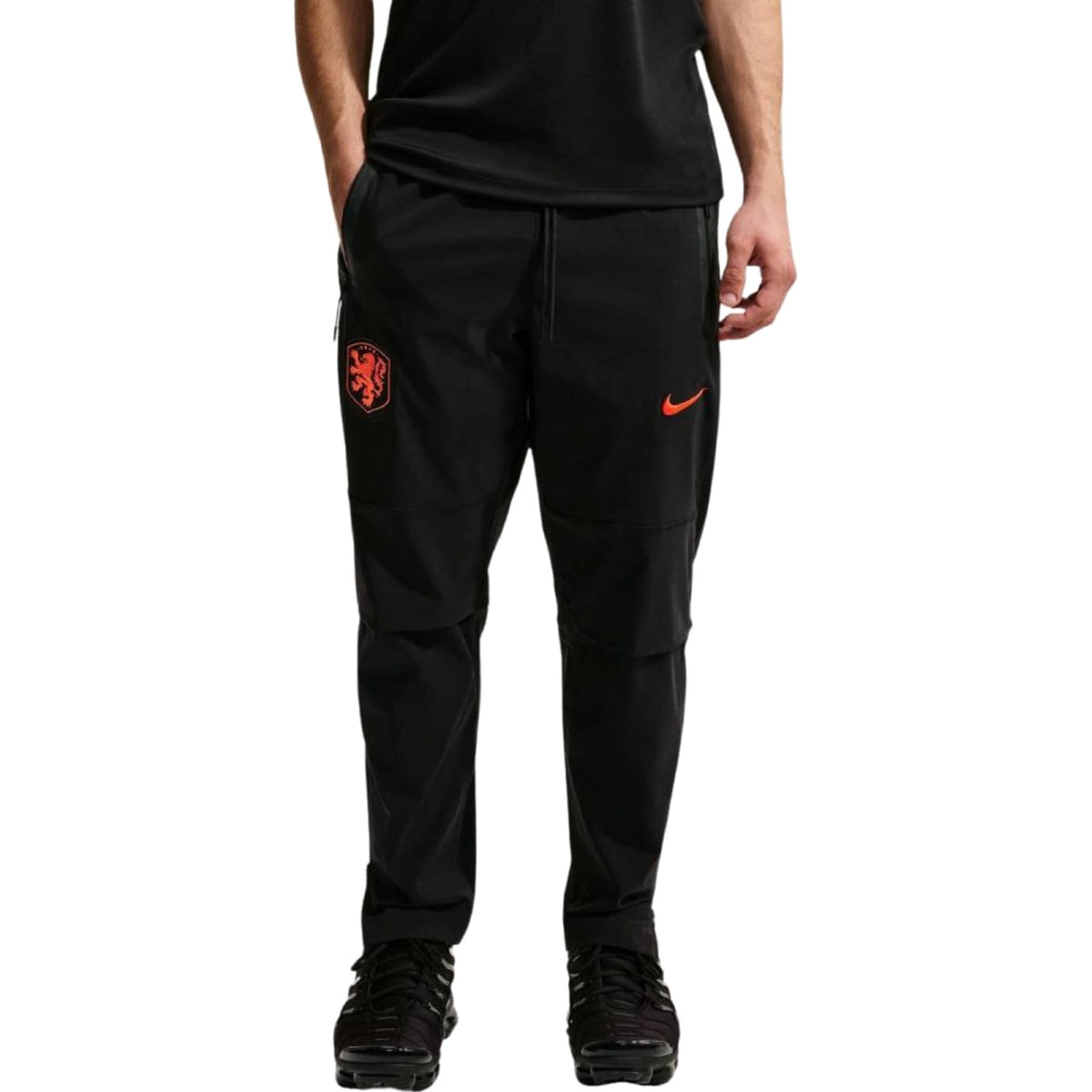 Netherlands Tech Woven presentation soccer tracksuit 2026/27 - Nike-1