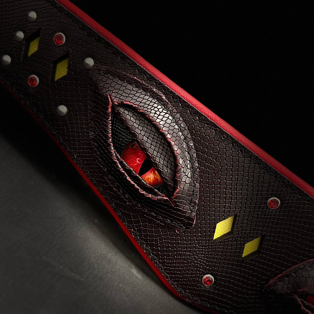 The Blood Dragon Collar-3